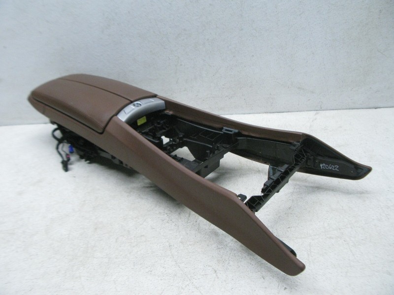 10-17 BMW F07 535i 550i GT GRAN TURISMO CENTER CONSOLE ARM REST OEM 120622