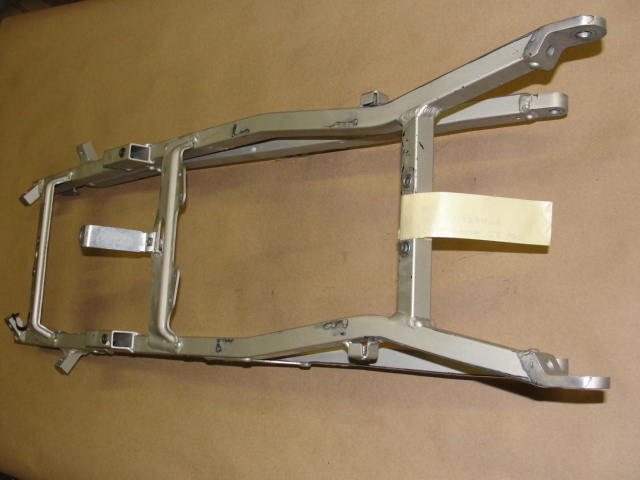 2000 KAWASAKI ZX 600 J1 REAR SUBFRAME SUB FRAME SEAT RAIL ZX600 00