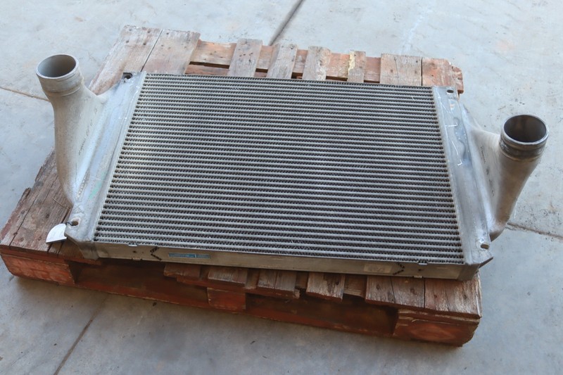 2008-2017 FREIGHTLINER CASCADIA 125 DD15 DETROIT INTERCOOLER RADIATOR OEM