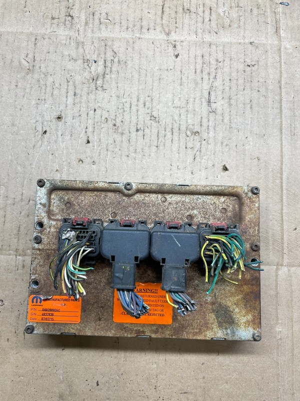 2005 Dodge Ram 1500 Engine Computer 4.7L ECM ECU OEM R1903 DG