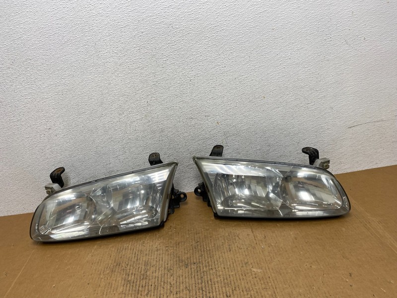 2000 to 2001 Toyota Camry Front Left+Right Side Headlights AE1144 DW