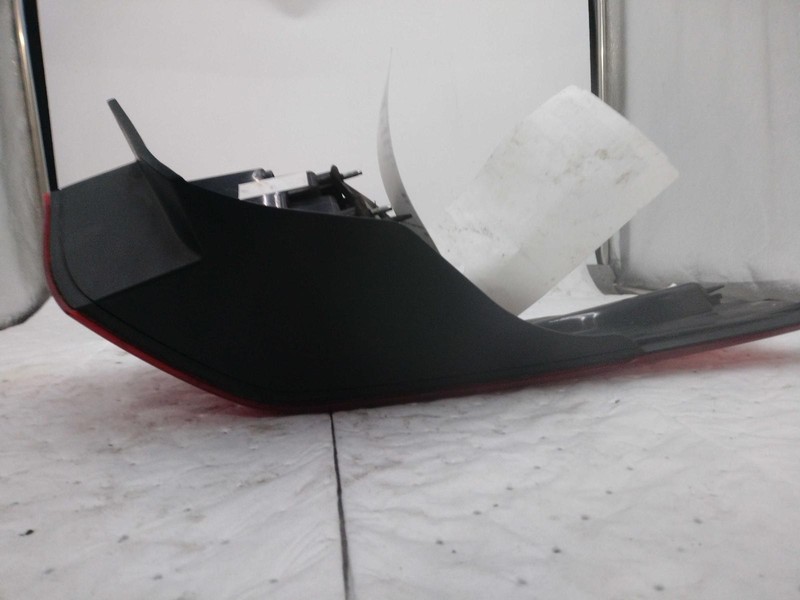 2015 KIA OPTIMA Right Tail Light Assembly Black Incandescent 480268 Used