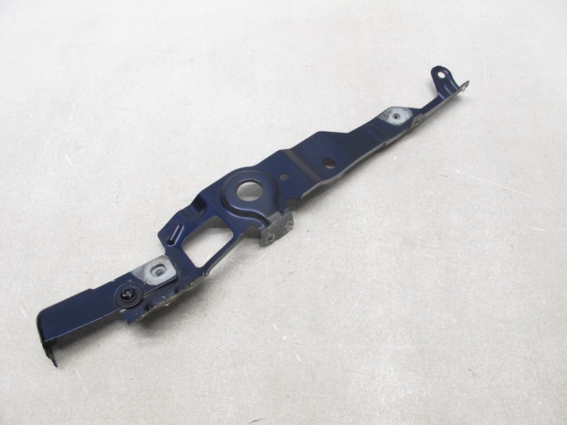 17-24 AUDI B9 A4 S4 FENDER MOUNT BRACKET SUPPORT FRONT LEFT DRIVER OEM 021025