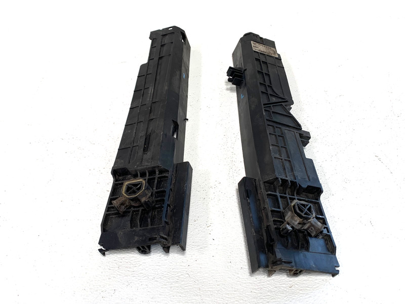 14-16 BMW 428i F33 FRONT LEFT & RIGHT RADIATOR BRACKET PAIR OEM #A0.12