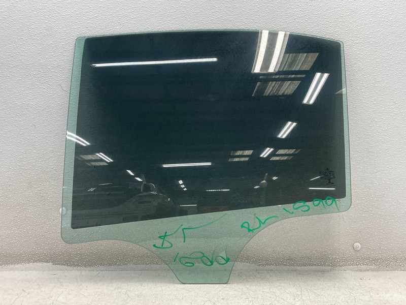 15 16 17 18 Mercedes C300 Rear Left Driver Door Window Glass Panel 1599 OEM