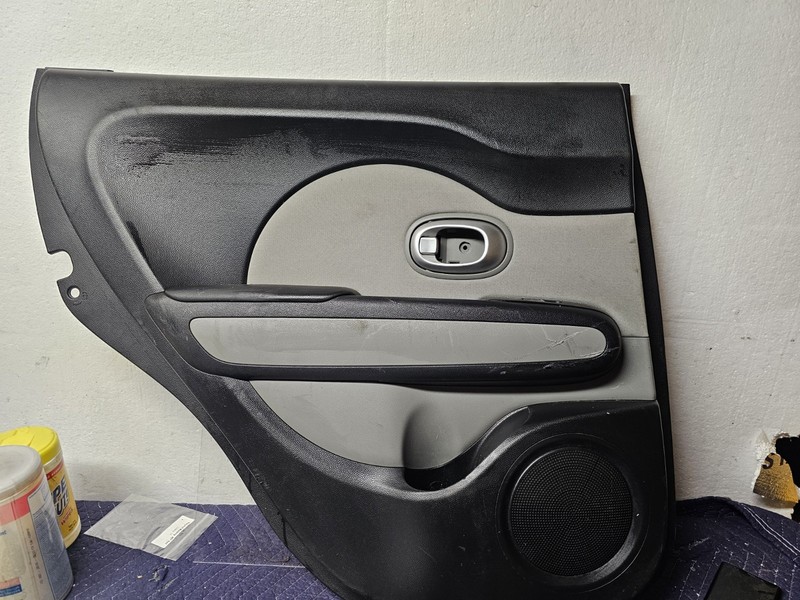 16 17 18 19 2014-2019 Kia Soul Rear Door Trim Panel Used Oem (83307 B2020dt6) Lh
