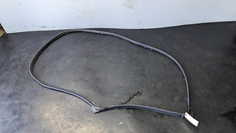 Rear Right Door Weatherstrip 2020 Mazda CX-5 KB7W-72-760 2017 2018 2019 - 2023