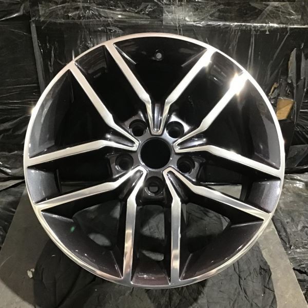 2017-2022 Jeep Grand Cherokee 9165 Wheel 18x8 Charcoal Grey Polished 5XK99TRMAB