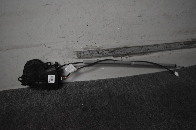 BMW 5 SERIES TRUNK LOCK MECHANISM FACTORY OEM