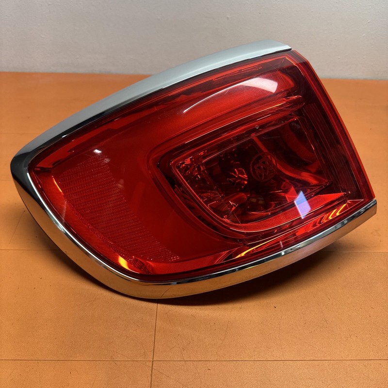 23206975 | 2013 - 2017 BUICK ENCLAVE LH DRIVER LED TAIL LIGHT OEM Left TAILLAMP