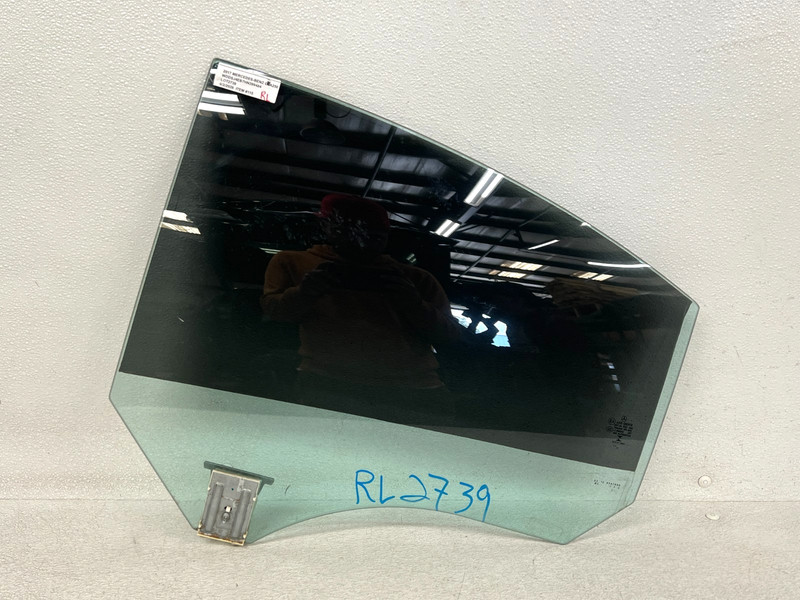 ⭐2014-2019 MERCEDES CLA250 REAR LEFT DRIVER DOOR WINDOW GLASS PANEL OEM LOT2739
