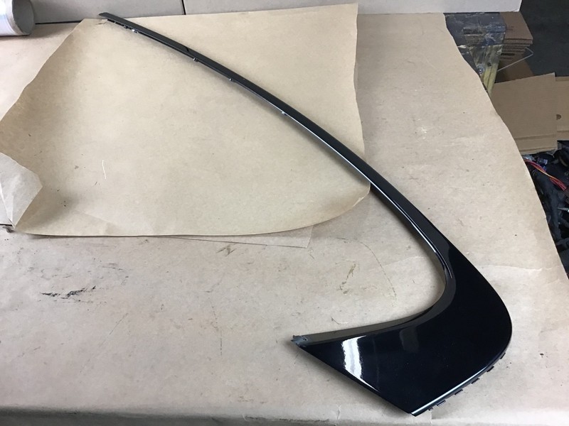 Jaguar XE S 2018 Rear Left Driver Door Window Molding Trim Cover 16-19 :M