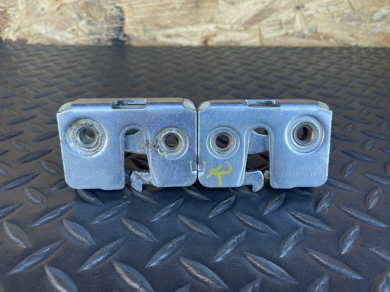 84-95 Porsche 928 924 944 Front Left & Right Door Lock Latch Catch Actuator OEM