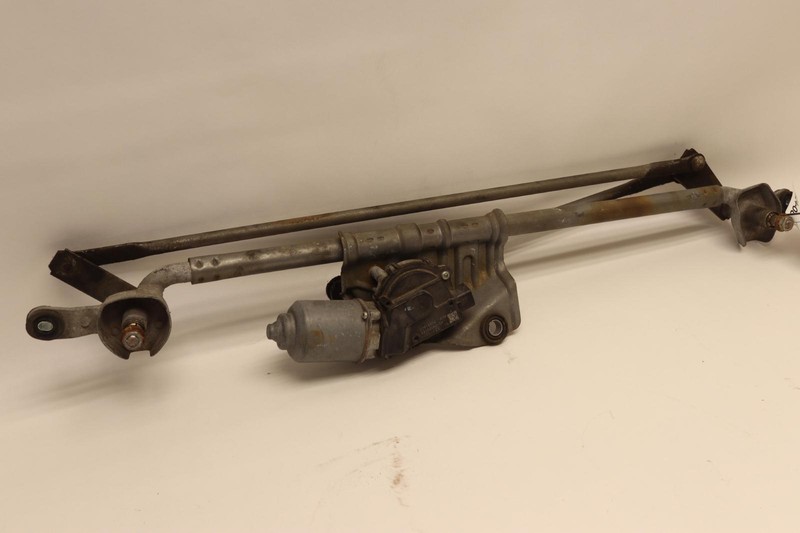 2015-2020 CADILLAC ESCALADE WINDSHIELD WIPER MOTOR TRANSMISSION LINKAGE OEM