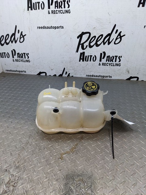 Coolant Reservoir Classic Style Fits 99-07 SIERRA 2500 PICKUP 1177773