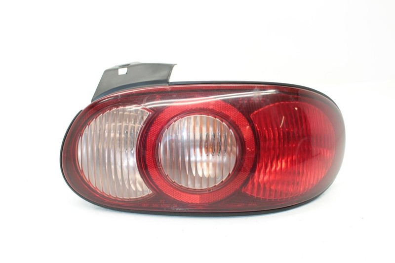 01-05 Mazda Mx-5 Miata NB 1.8L Passenger Right Rear Tail Light Assembly
