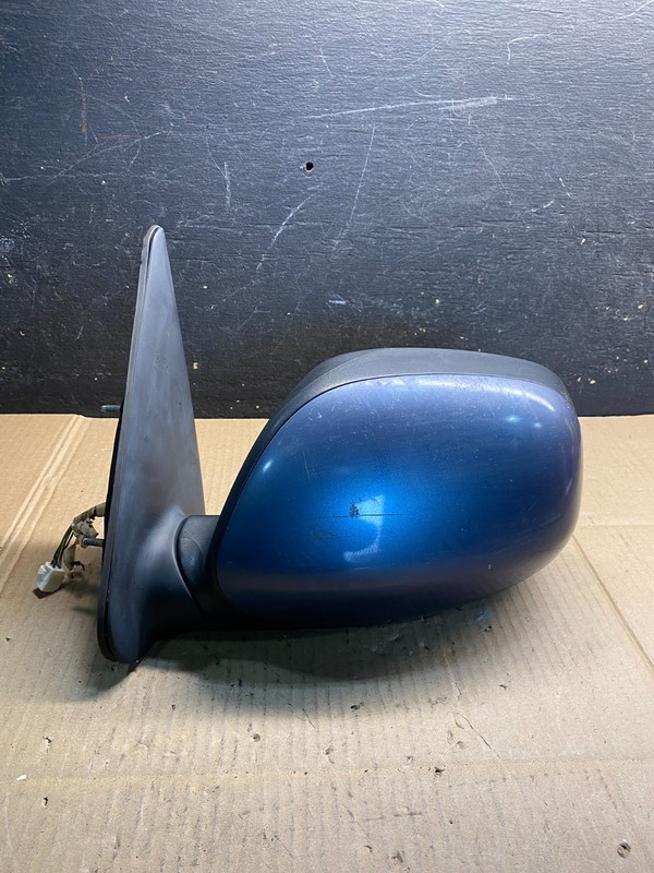 2001 to 2006 Toyota Sequoia Left Driver View Door Mirror OEM AB0589 MS