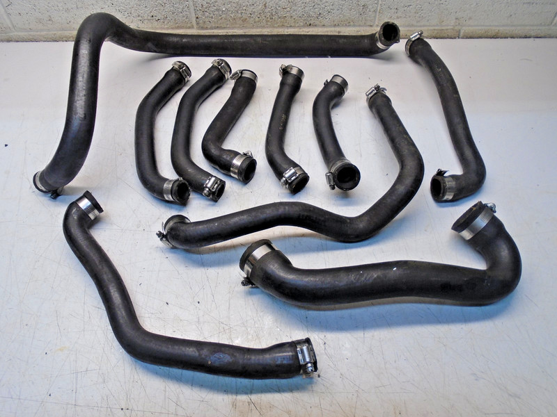 Y3a Yamaha 4.3L10 Piece Cooling Hose Assortment