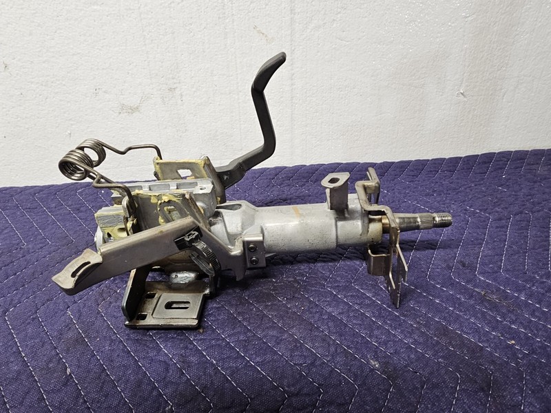 13 Nissan Altima Sedan Steering Column Floor Shift OE