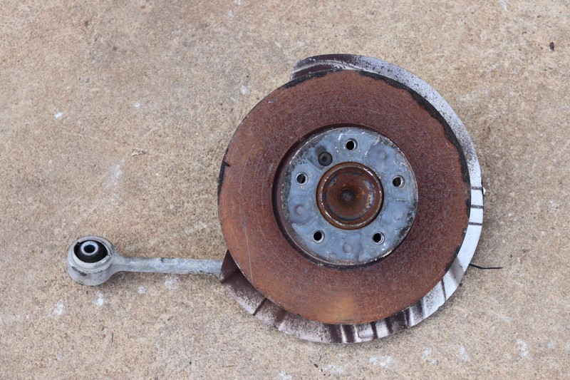 2013-2015 BMW X1 E84 RWD FRONT RIGHT PASSENGER SPINDLE KNUCKLE WHEEL HUB OEM