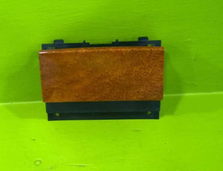 02-05 INFINITI Q45 REAR CONSOLE TEMPERATURE AND AUDIO CONTROL PANEL OEM 167-28