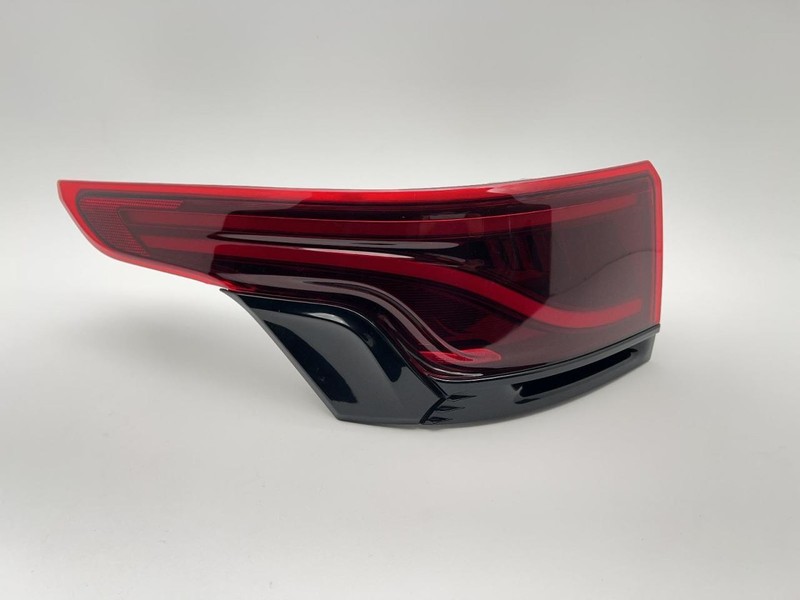13-17 RANGE ROVER LEFT TAILLIGHT QUARTER MOUNTED 5.0L AT AWD TURBO 40233
