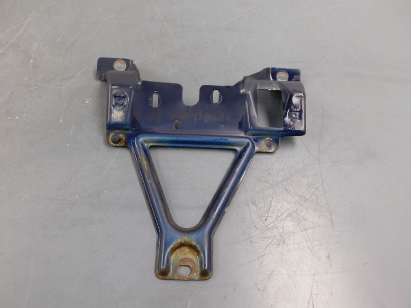 2000 98 99 00 01 02 Chevy Camaro SS Hood Latch Bracket #2927 - M5