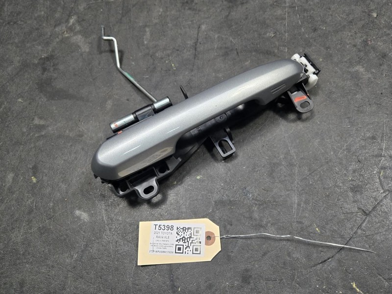 Front Right Door Outside Handle 2021 Toyota RAV4 69210-0R070-B0 2019 2020 - 2025