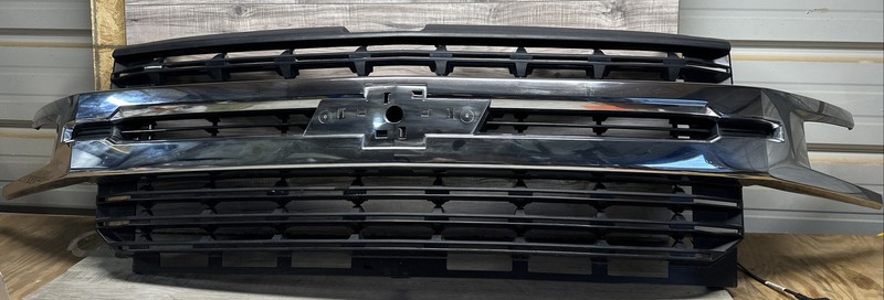 84128450 2019 2020 2021 Chevrolet Silverado 1500 Front Grille Assembly OE Fair