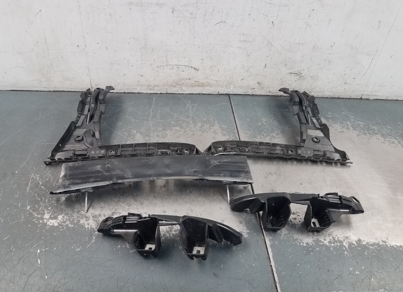 2020 Mercedes AMG C 63 Rear Bumper Mount Brackets #2454 A10