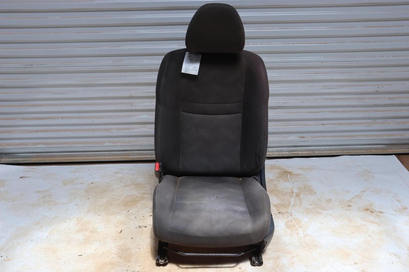2015-2016 NISSAN ROGUE FRONT LEFT DRIVER SIDE SEAT CLOTH BLACK OEM