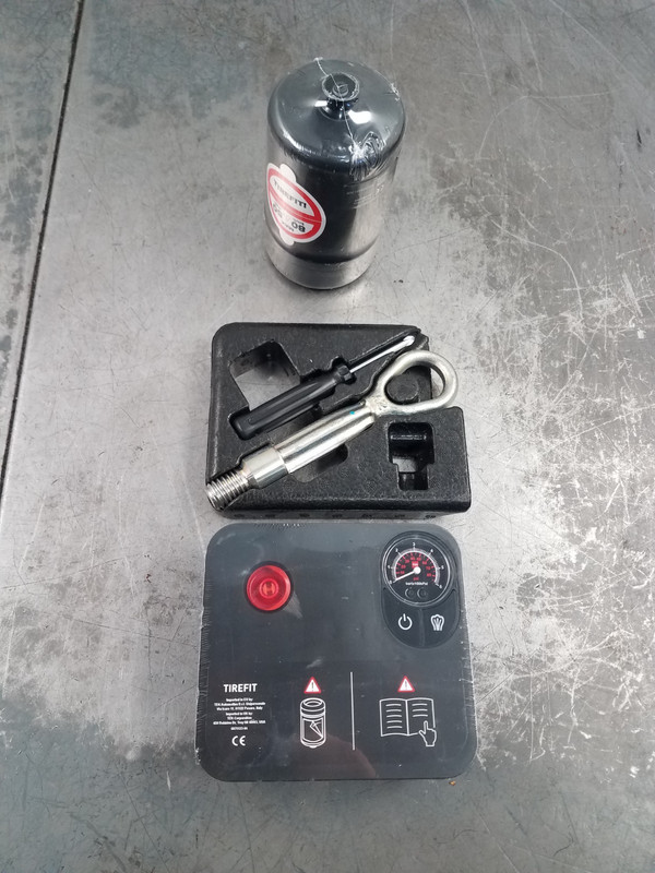 2019 BMW M5 Comp F90 Flat Tire Kit #8437 V9