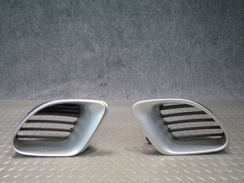 1997-2002 PORSCHE BOXSTER 986 REAR QUARTER AIR INTAKE VENT SET OF 2