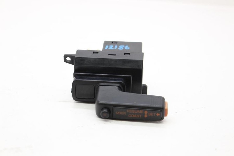 1986-1988 Mazda RX7 FC Convertible Cruise Control Switch