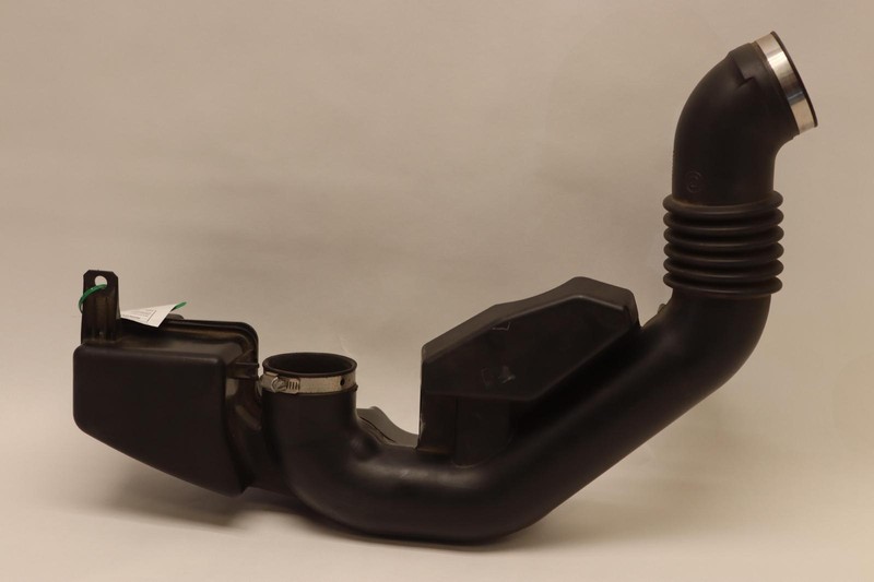 2015-2019 SUBARU LEGACY OUTBACK AIR CLEANER INTAKE TUBE RESONATOR TUBE OEM