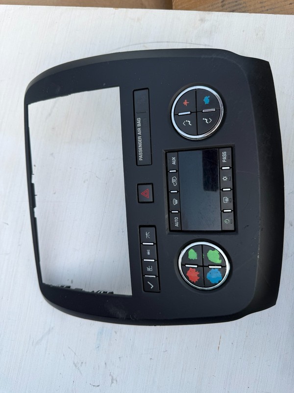 08-12 BUICK ENCLAVE & TRAVERSE OEM HEATER A/C AC HVAC CLIMATE CONTROL & BEZEL