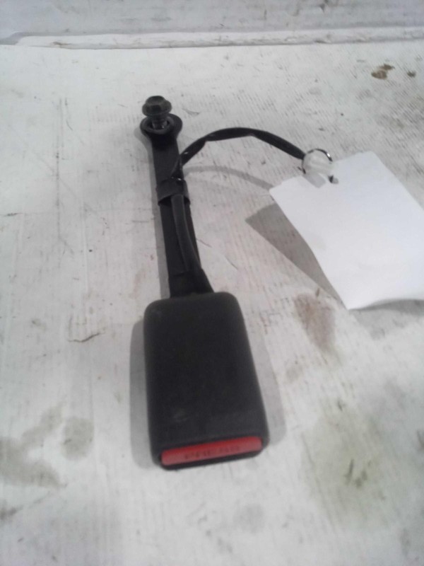 2019 Nissan Rogue Sport OEM Grey Seat Belt 868426MA2B - 128K Miles