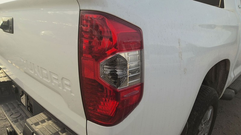 Tail Light Assembly TOYOTA TUNDRA Right 14 15 16 17 18 19 20 21