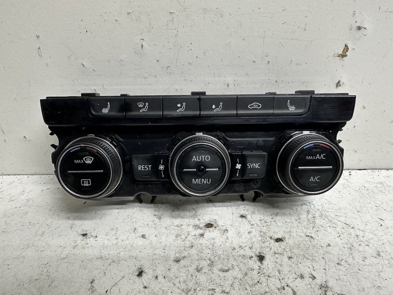 2019 VW Atlas Heater A/C Temperature Climate Control Switch Panel HVAC Oem
