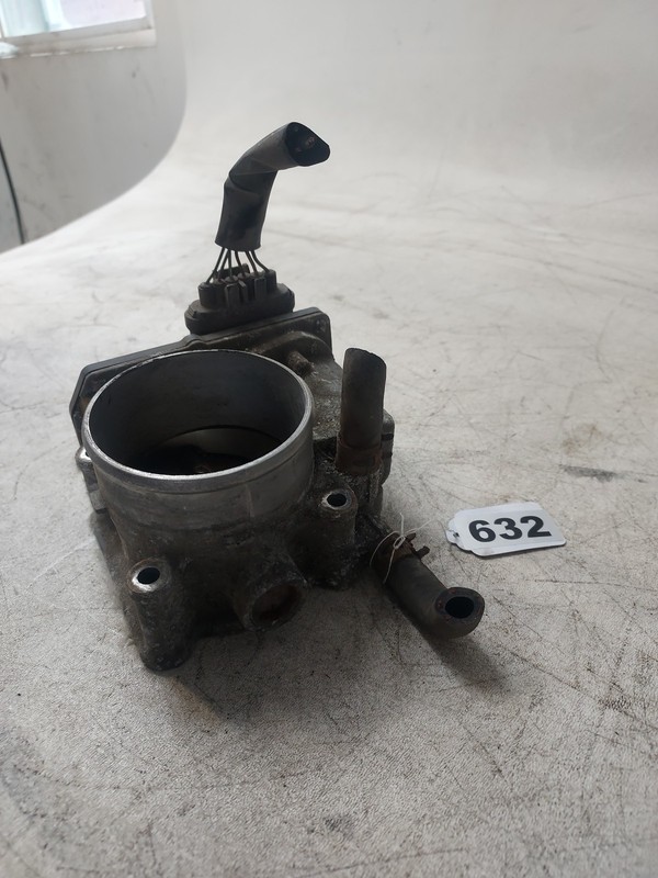 Fuel Injection Throttle Body fits: 04 Toyota 4Runner 4.0L 6 cylinder OEM