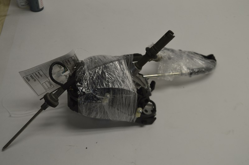 2008-2012 MASERATI GRANTURISMO S A/T TRANSMISSION 6-SPEED GEAR SHIFTER OEM