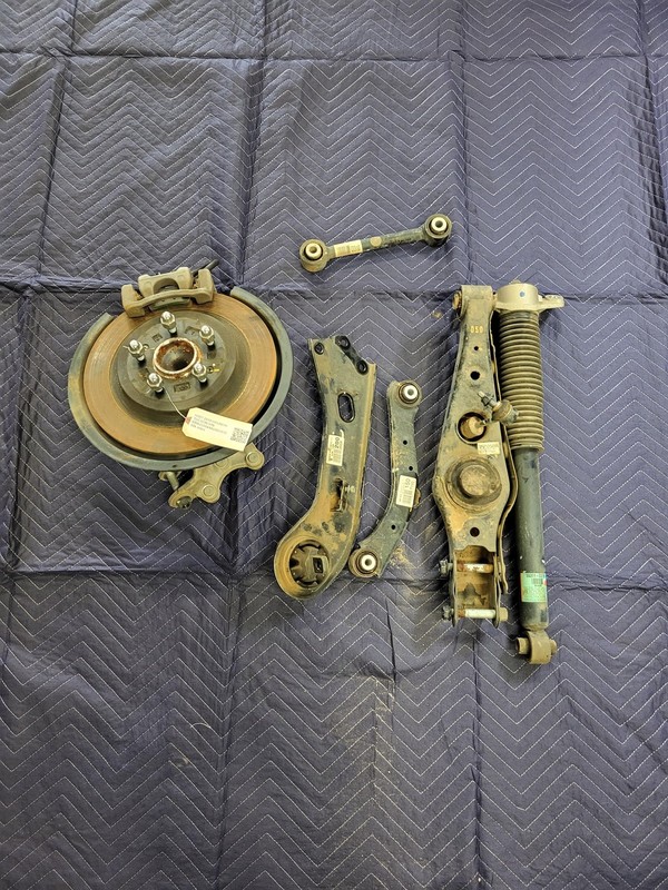 Used Oem Hyundai Right Passenger Rear Suspension Knee 2019-2021 Tucson 2.0L FWD