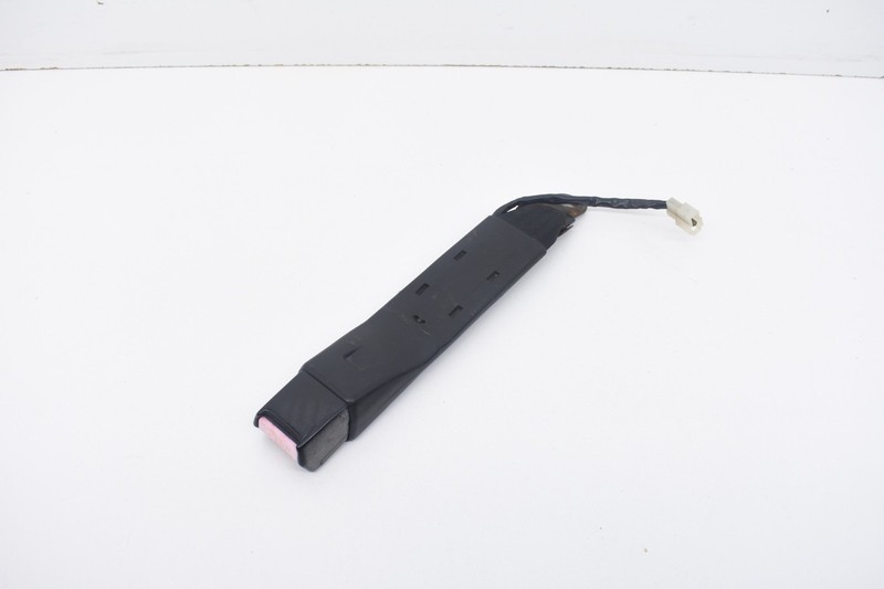 1997 Mazda Miata MX-5 Front Left Driver Seat Belt Buckle Receiver OEM KW92