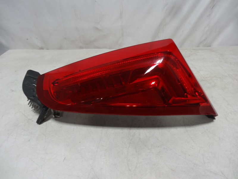 2013-2017 Cadillac XTS Right LED Tail Light Assembly, Good Condition