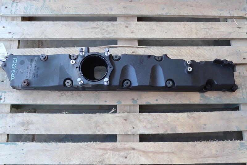 2013-2017 FREIGHTLINER CASCADIA EVOLUTION 125 DETROIT DD15 INTAKE MANIFOLD OEM
