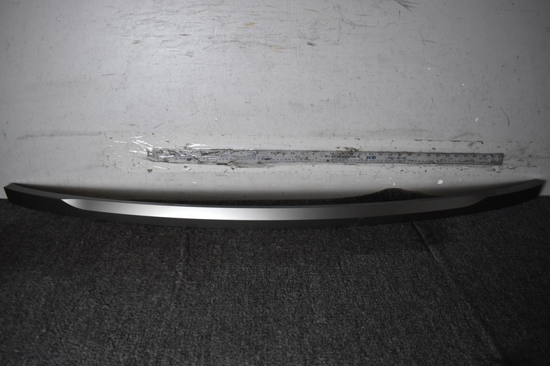 2021 - 2023 Land Rover Range Rover Liftgate Finish Panel Center Molding LR153270