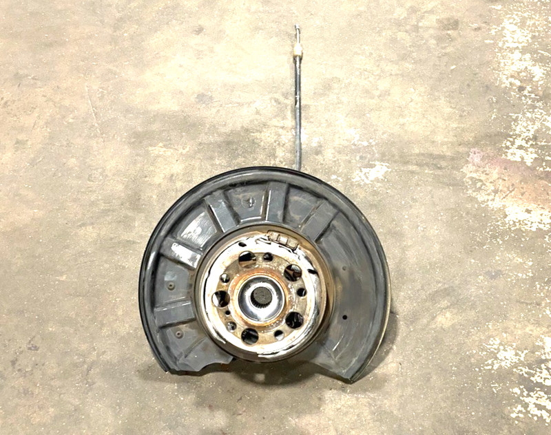 14-16 MERCEDES E250 E350 REAR RIGHT WHEEL SPINDLE KNUCKLE HUB OEM #A0.33
