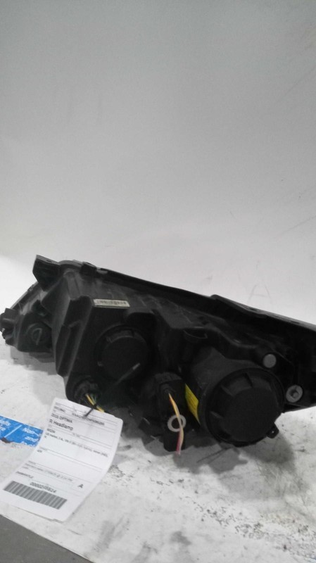 Used Right Headlight Assembly fits: 2015 Kia Optima US market 2.4L VIN D 8th dig