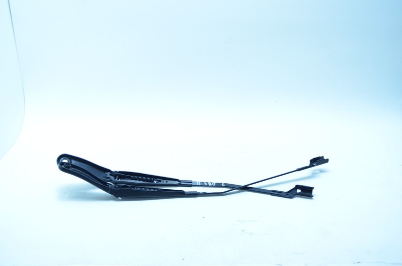 07-13 VOLVO S80 FRONT LEFT / RIGHT WINDSHIELD WIPER ARM SET OEM