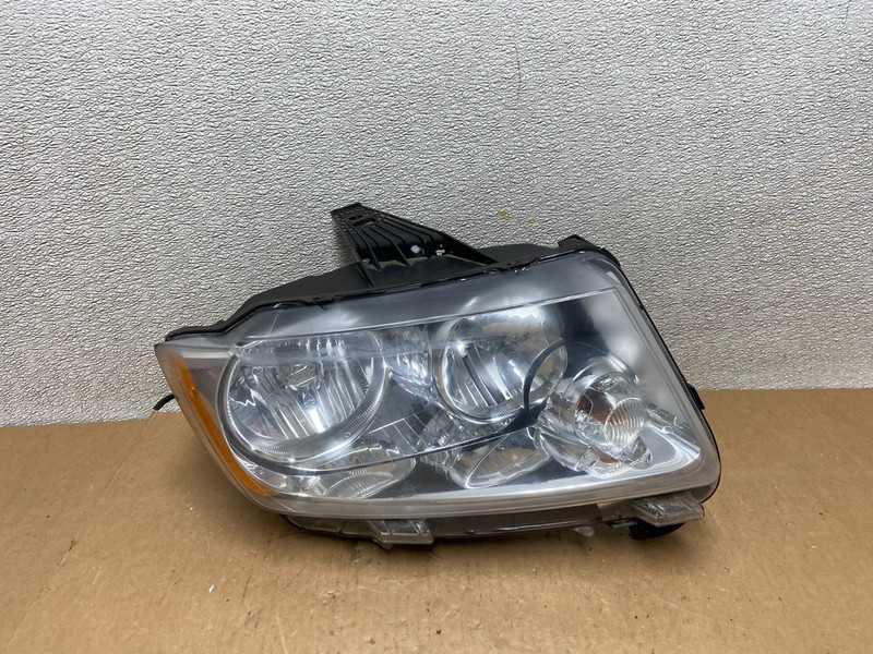 2011-2013 Jeep Grand Cherokee Right Passenger Halogen Headlight Z6879 DW